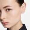 Kolczyki typu ear cuff „Galaxy” z diamentami wyhodowanymi w laboratorium o łącznej masie 1,25 karata, o różnych kształtach, z 14-karatowego białego złota Kolczyki typu ear cuff „Galaxy” z diamentami wyhodowanymi w laboratorium o łącznej masie 1,25 karata, o różnych kształtach, z 14-karatowego białego złota