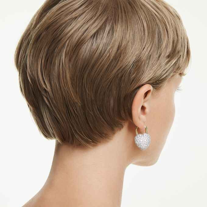 Kolczyki wiszące Idyllia o mieszanych szlifach, w kształcie serca, białe, pokryte powłoką w odcieniu złota Kolczyki wiszące Idyllia o mieszanych szlifach, w kształcie serca, białe, pokryte powłoką w odcieniu złota