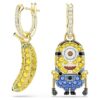 Kolczyki wiszące z motywem Minionków – Stuart i Banana, w stylu pavé, mini, wielokolorowe, pozłacane Kolczyki wiszące z motywem Minionków – Stuart i Banana, w stylu pavé, mini, wielokolorowe, pozłacane