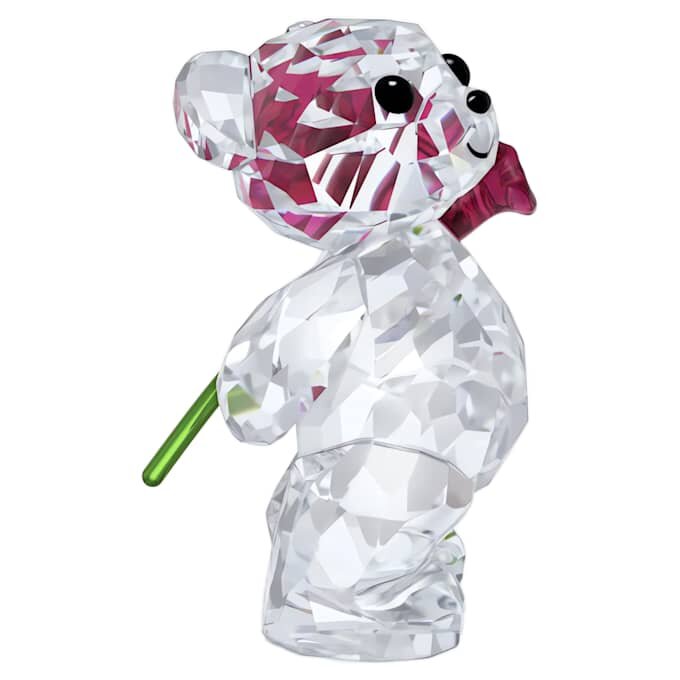 Kris Bear trzyma różę z miłością Kris Bear trzyma różę z miłością