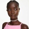 Naszyjnik typu choker Ariana Grande X Swarovski z kryształową perłą, szlif okrągły, biały, pokryty rodem