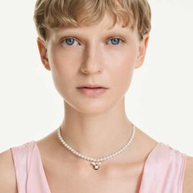 Naszyjnik typu choker Idyllia z kryształowymi perełkami, mieszane szlify, motyw pszczółki, biały, pozłacany