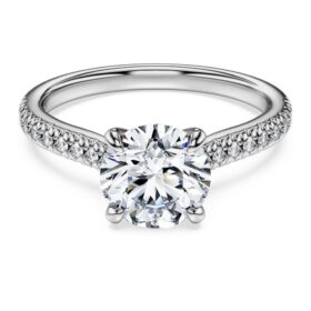 Pierścionek Eternity Solitaire z diamentami wyhodowanymi w laboratorium o łącznej masie 1,7 karata, o okrągłym szlifie, z 14-karatowego białego złota Pierścionek Eternity Solitaire z diamentami wyhodowanymi w laboratorium o łącznej masie 1,7 karata, o okrągłym szlifie, z 14-karatowego białego złota