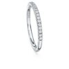 Pierścionek typu „Eternity Band” z diamentami wyhodowanymi w laboratorium o łącznej masie 0,2 karata, okrągłe, 14-karatowe białe złoto Pierścionek typu „Eternity Band” z diamentami wyhodowanymi w laboratorium o łącznej masie 0,2 karata, okrągłe, 14-karatowe białe złoto