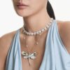 Naszyjnik Ariana Grande X Swarovski – okrągły szlif, kwiat, biały, pokryty rodem Naszyjnik Ariana Grande X Swarovski – okrągły szlif, kwiat, biały, pokryty rodem
