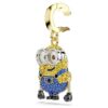 Wisiorek Minionki Bob z pavé, wielokolorowy, pokryty złotem Wisiorek Minionki Bob z pavé, wielokolorowy, pokryty złotem