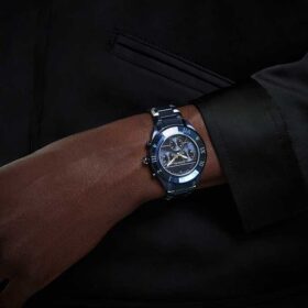 Zegarek Dextera Chrono 39 mm, wyprodukowany w Szwajcarii, metalowa bransoletka, niebieski, niebieskie wykończenie