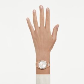 Zegarek Matrix Date Swiss Made, metalowa bransoletka, w odcieniu różowego złota, wykończenie w odcieniu różowego złota