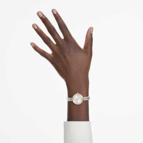 Zegarek Matrix z bransoletką typu bangle, wyprodukowany w Szwajcarii, z kryształami, biały, wykończenie w odcieniu różowego złota